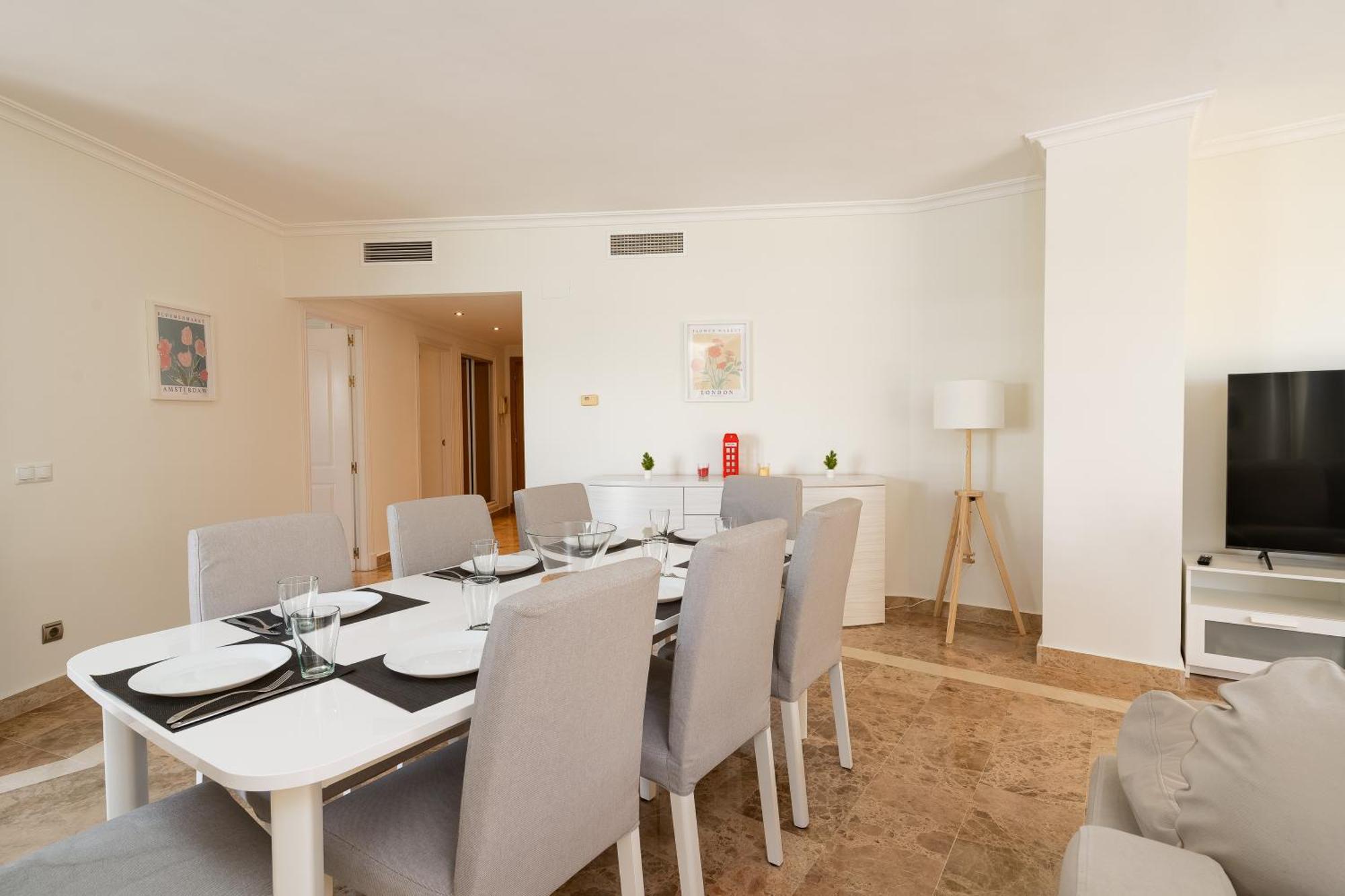 Spacious Four Bedroom In San Pedro Apartment Marbella