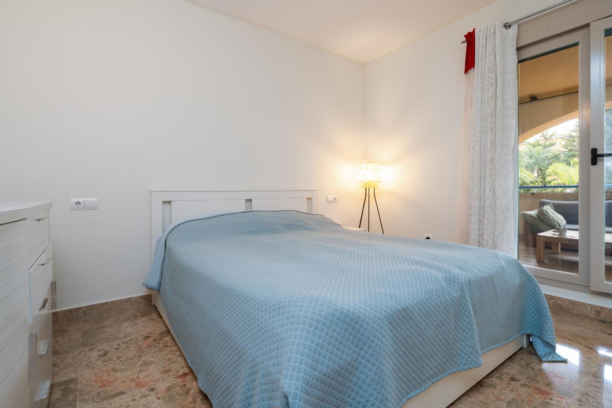 Apartment Jazmines - Spacious Four Bedroom In San