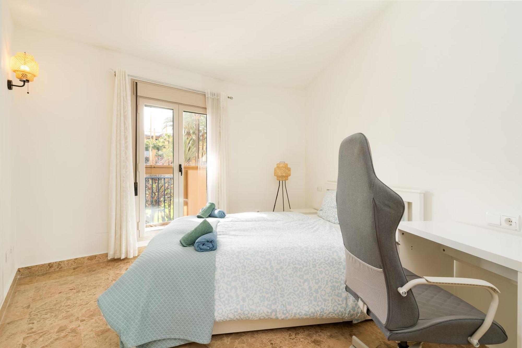 Jazmines - Spacious Four Bedroom In San Marbella