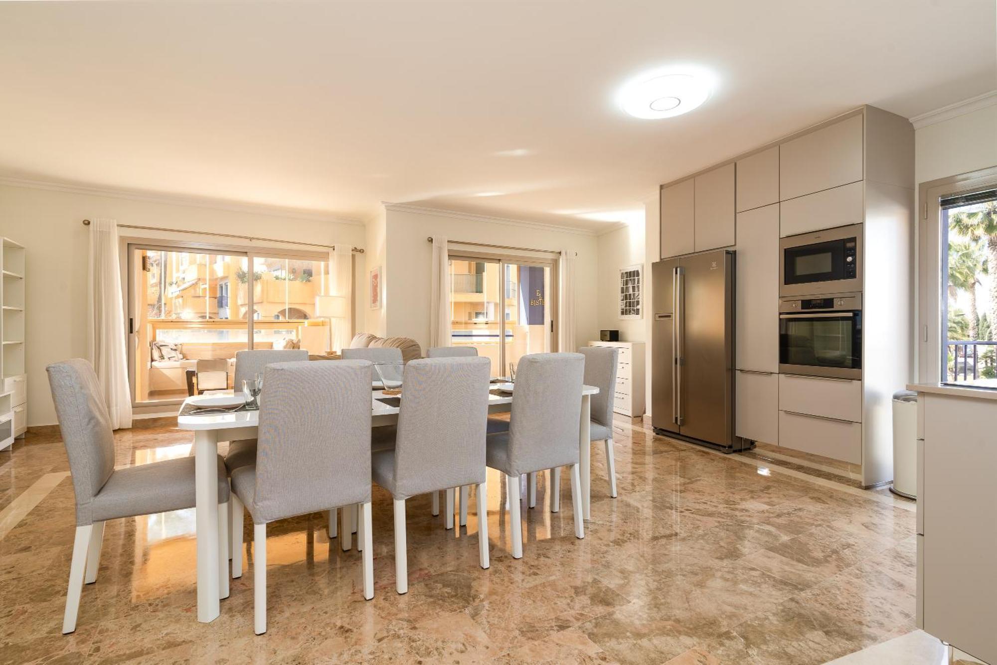 Jazmines - Spacious Four Bedroom In San
